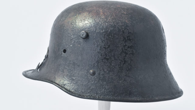 M16 helmet relic